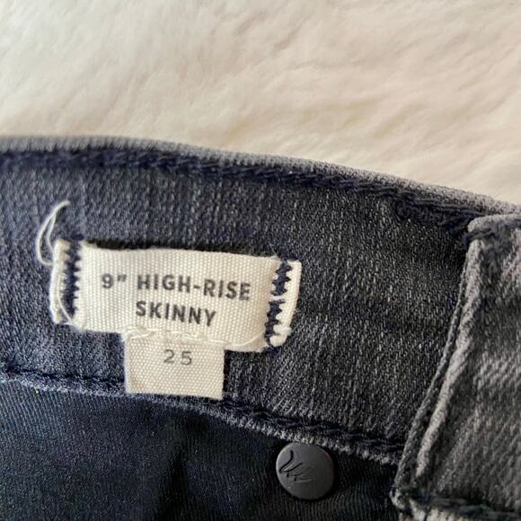 Madewell Black 9” High-Rise Skinny Jeans - Picture 3 of 6